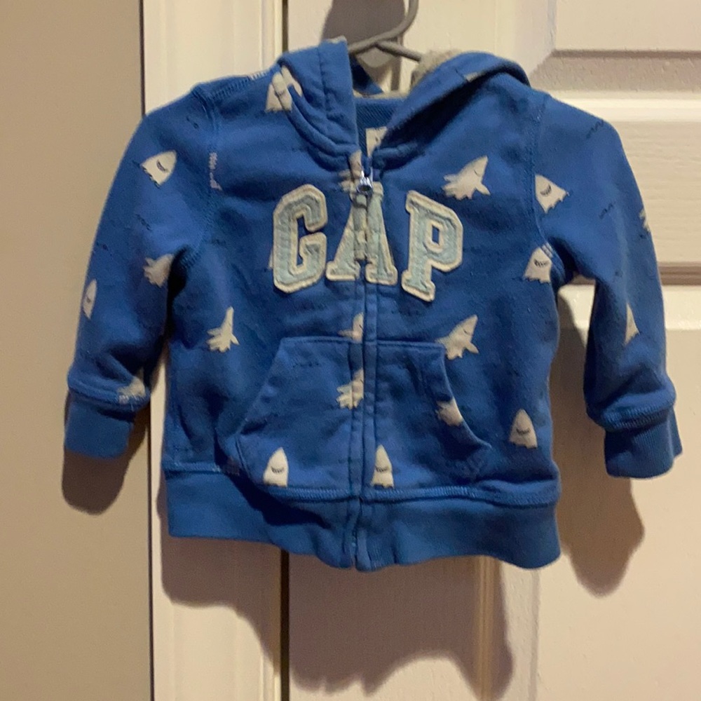 Baby gap 6-12 month baby boy hoodie